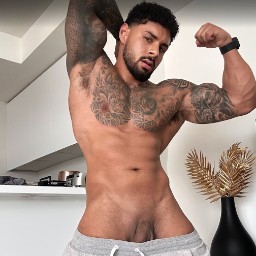 Adrian Esmaeil (andrewg5)