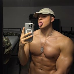 Aris Navarro (arisnavarro)