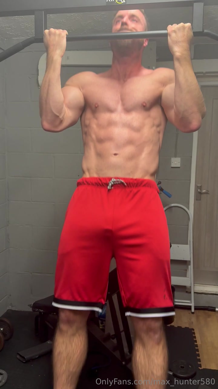 Doing a workout while freeballing